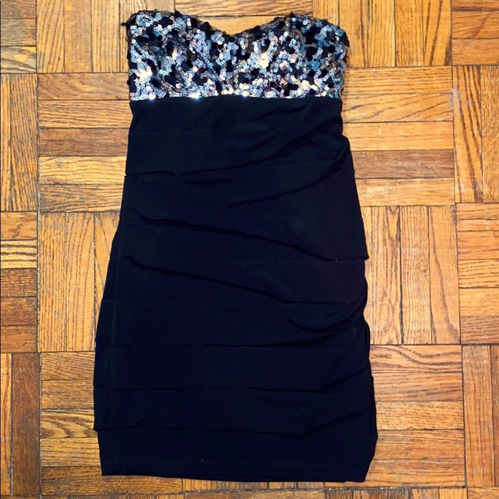 Strapless little back dress with sequin bodice